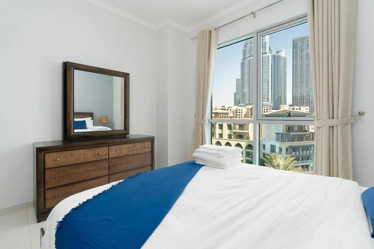 Apartment King 2 Bedroom With Burj Khalifa & Fountain View Dubai