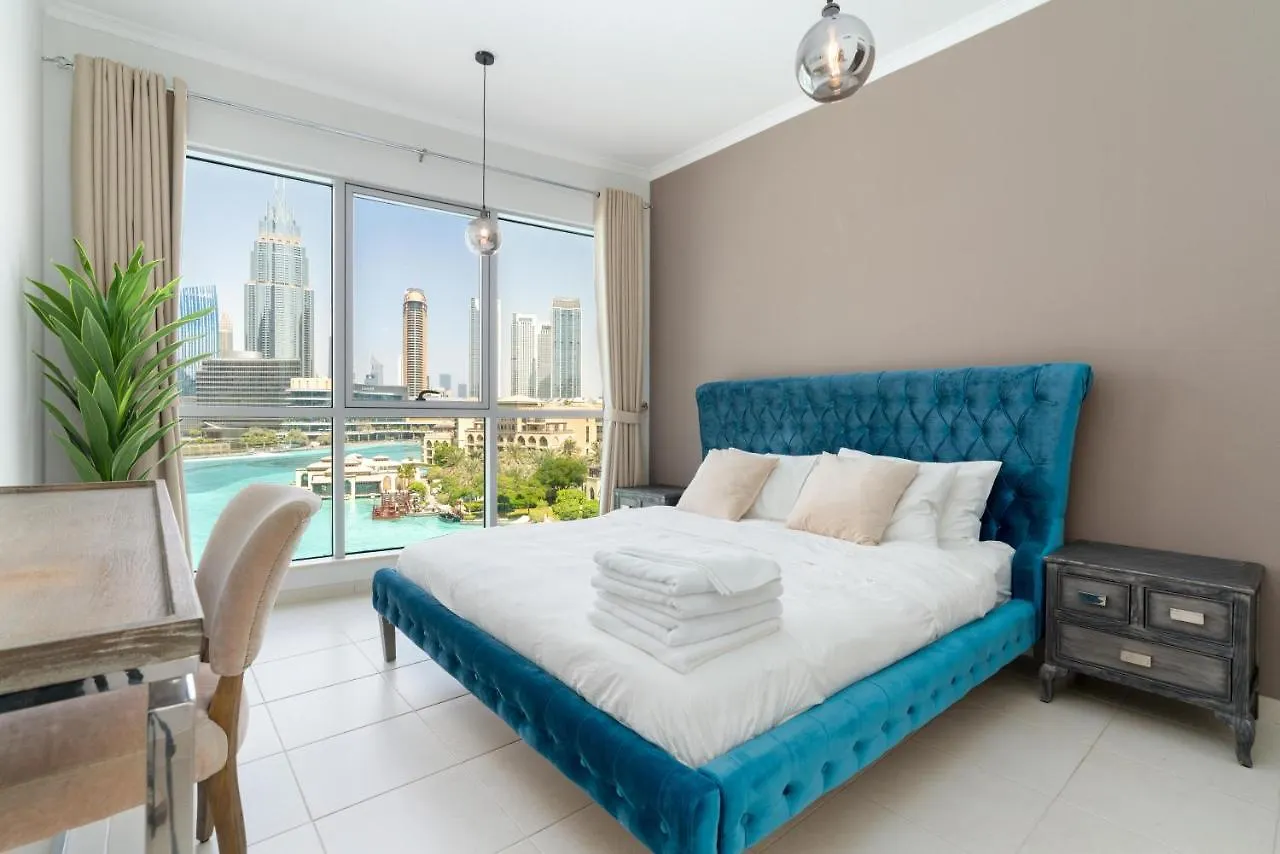 King 2 Bedroom With Burj Khalifa & Fountain View Dubai Apartment