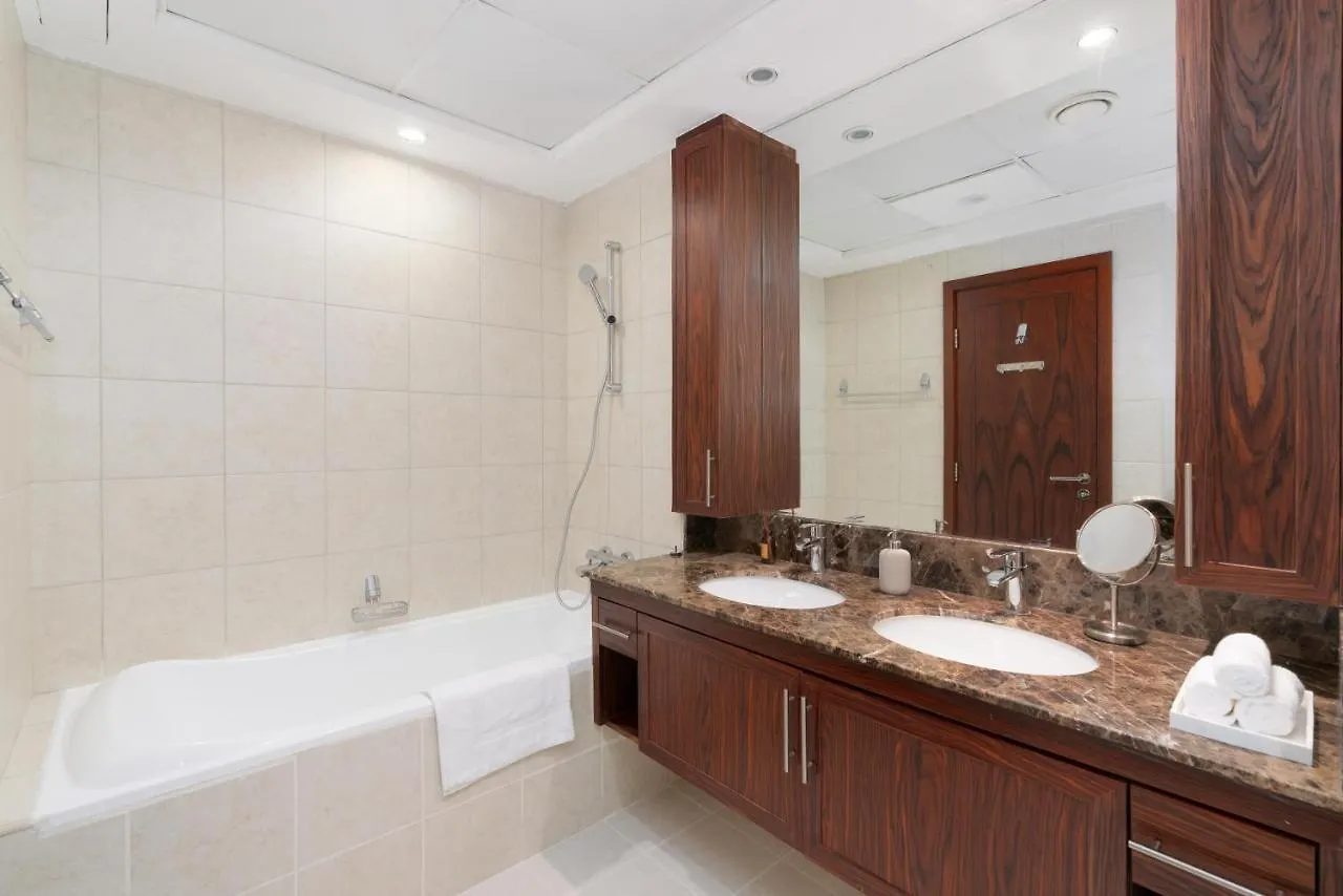 Apartment King 2 Bedroom With Burj Khalifa & Fountain View Dubai